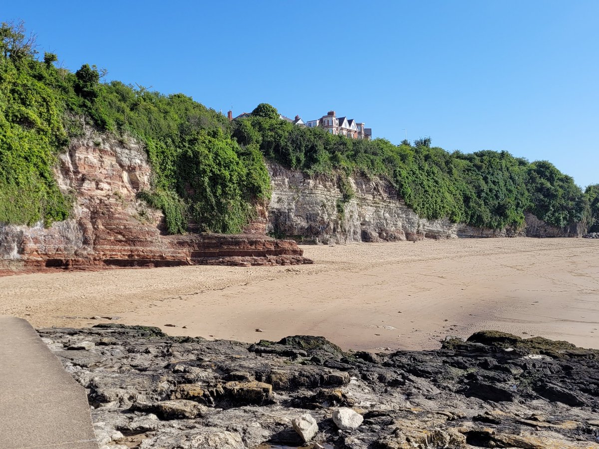 andygreencre8iv's tweet photo. Beautiful morning here on Barry Island with the low tide revealing previously masked wonders.
On this longest day what hidden gems are there in your world?
#Barryspiration #Walkspiration #SummerSolstice2022 https://t.co/ks2BQ76B1Z