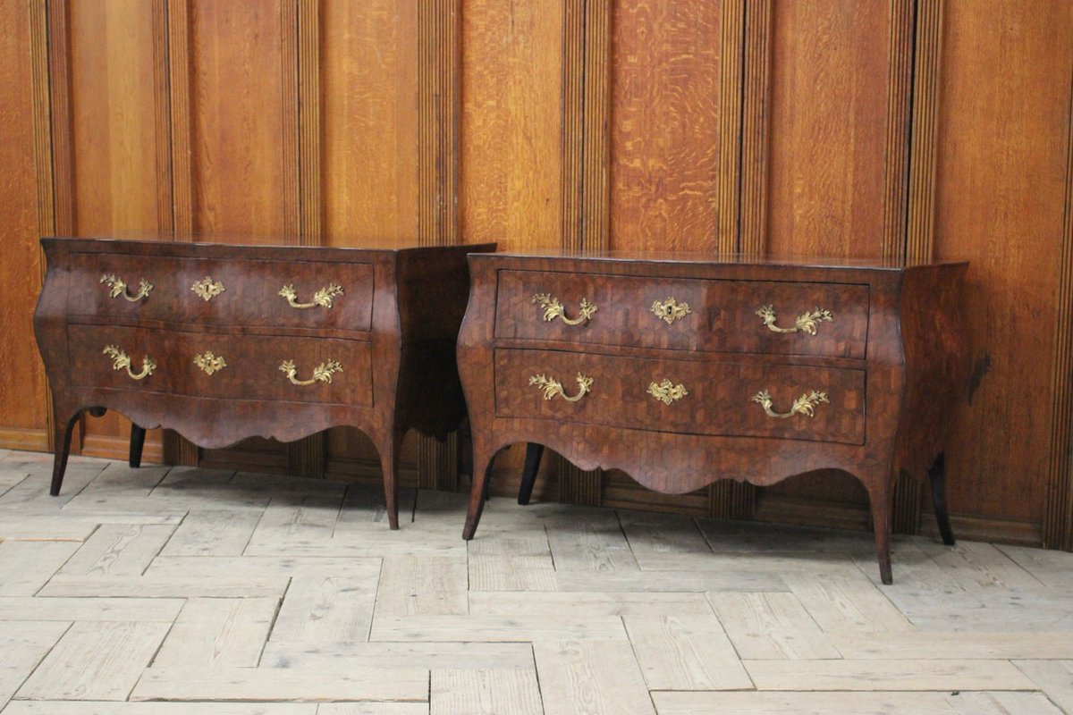 BrownriggUK's tweet photo. Fine Pair of 18th Century Italian Period Bombe Commodes in Walnut

https://t.co/1uDP5mGPWt

#antiquecommode #italiancommodes #antiqueshop #walnutfurniture https://t.co/MRW0i6BYFC