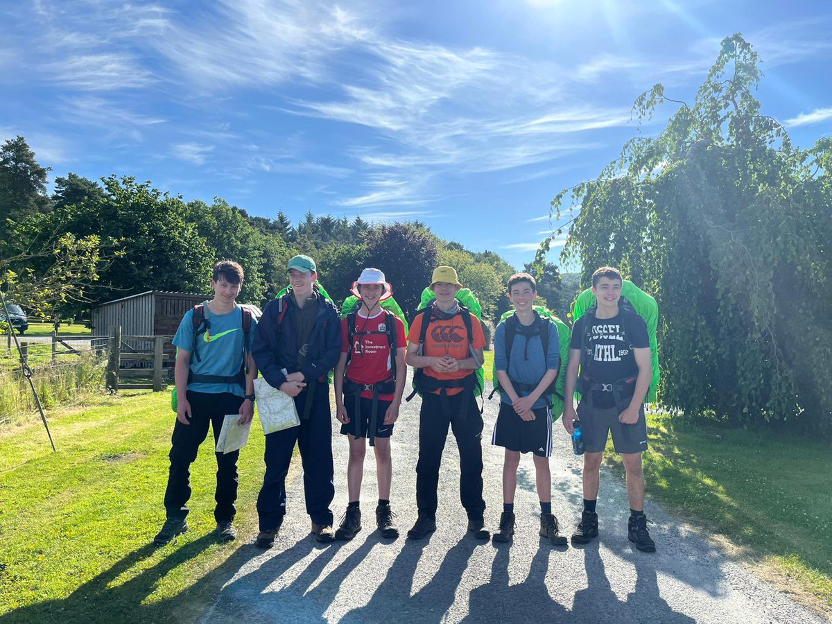 Happy ⛺️ campers after an excellent 😴 sleep! Day Two here we come! 🥾 🌲 #silverdofe