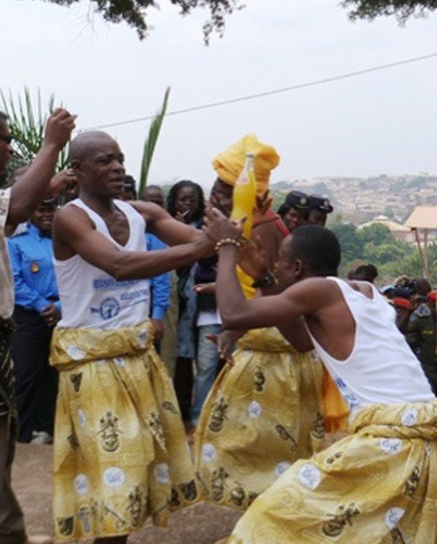 RadioCultureFm's tweet photo. Célébration #Fêtedelamusique 2022.
L’#Assiko est-elle en voie de disparition dans le #NyongetKellé et la #SanagaMaritime?
#Patrimoine #Cameroun #CultureFM https://t.co/AdmeIv7tcT