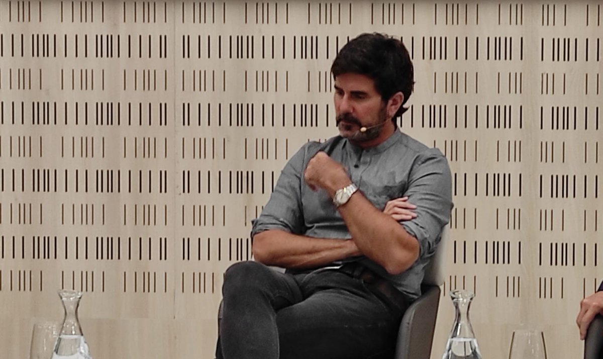 PlataformaPMP's tweet photo. 🗣️@HernanZin: "Los bancos no me han respondido. Falta ponerse en el lugar del otro, en el de una persona que ha trabajado durante 50 años. Estoy muy cabreado con los bancos. Si fuera su propio dinero, que hicieran lo que quieran pero es el dinero de todos".

#NoLesDejemosAtrás https://t.co/EvOxnQZwfH