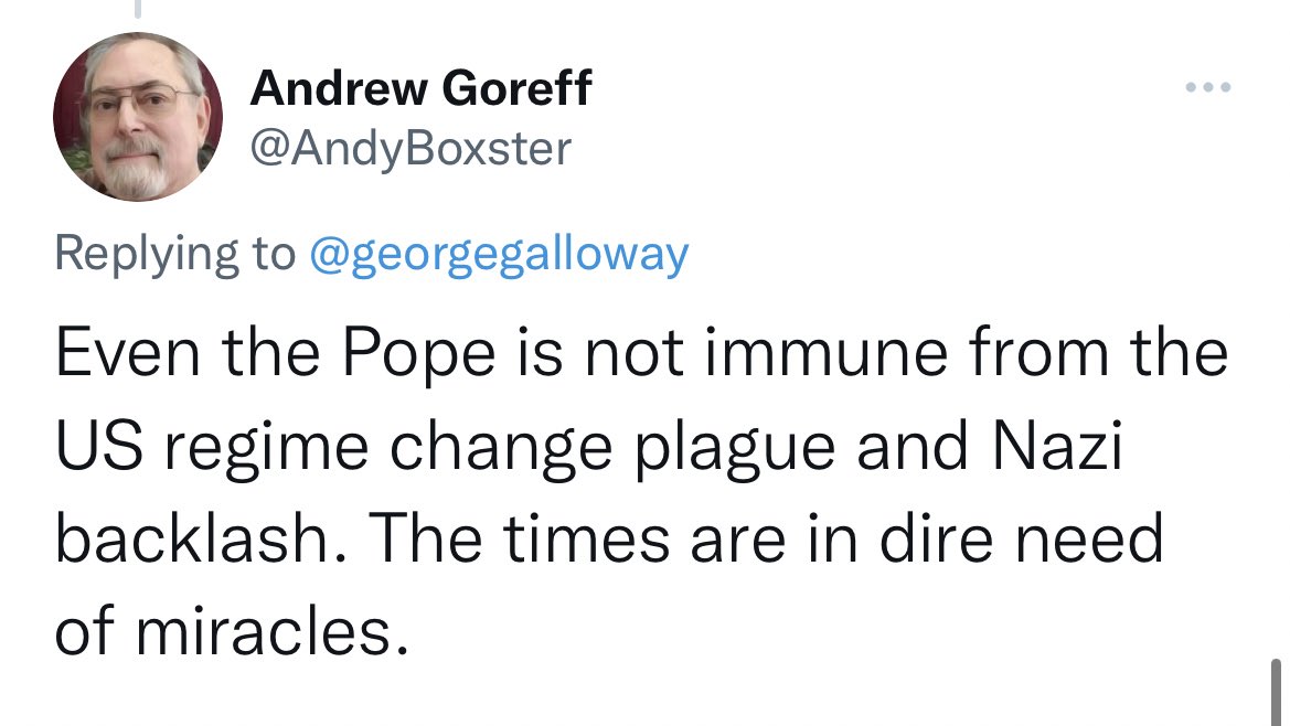 JoosyJew's tweet photo. #PopeGate https://t.co/2qzWgNJ8NX