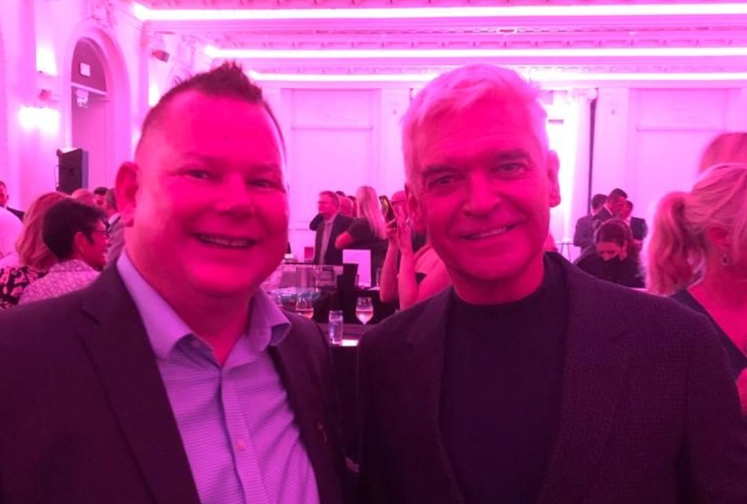 re_sauce_'s tweet photo. Those of you who have followed me personally or @re_sauce_ for a while will know that we are big supporters of @TRICawards. There are still a few tables left and so if you want to come along and have some fun, contact Alexia at #TRIC alexia@tric.org.uk #avtweeps #resauce https://t.co/AzXnoQItFm