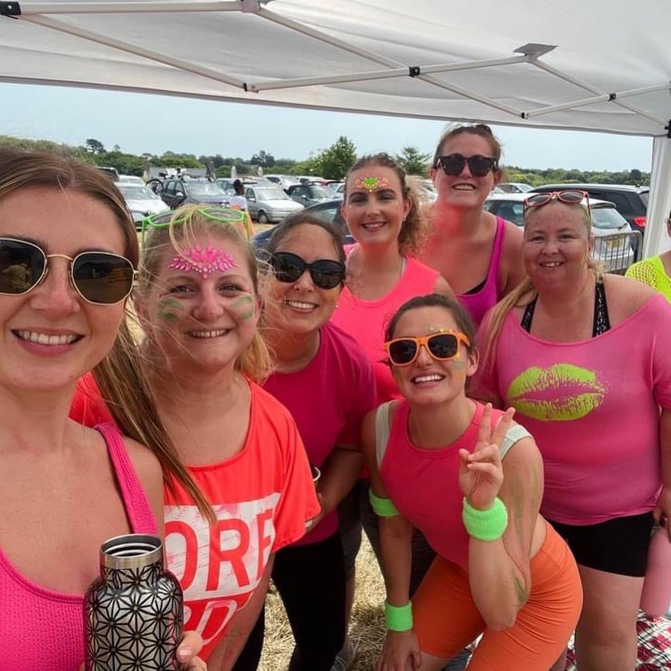 PaedWardJsy's tweet photo. An amazing day at its a knockout this weekend for some of our team. What a fun day out for all involved 👏🏼👏🏼 #itsaknockout #knockoutjsy #charityevent #teamrobin #robinettes 

@JerseyChildrens @GovJersey https://t.co/VnKzlT8LbS