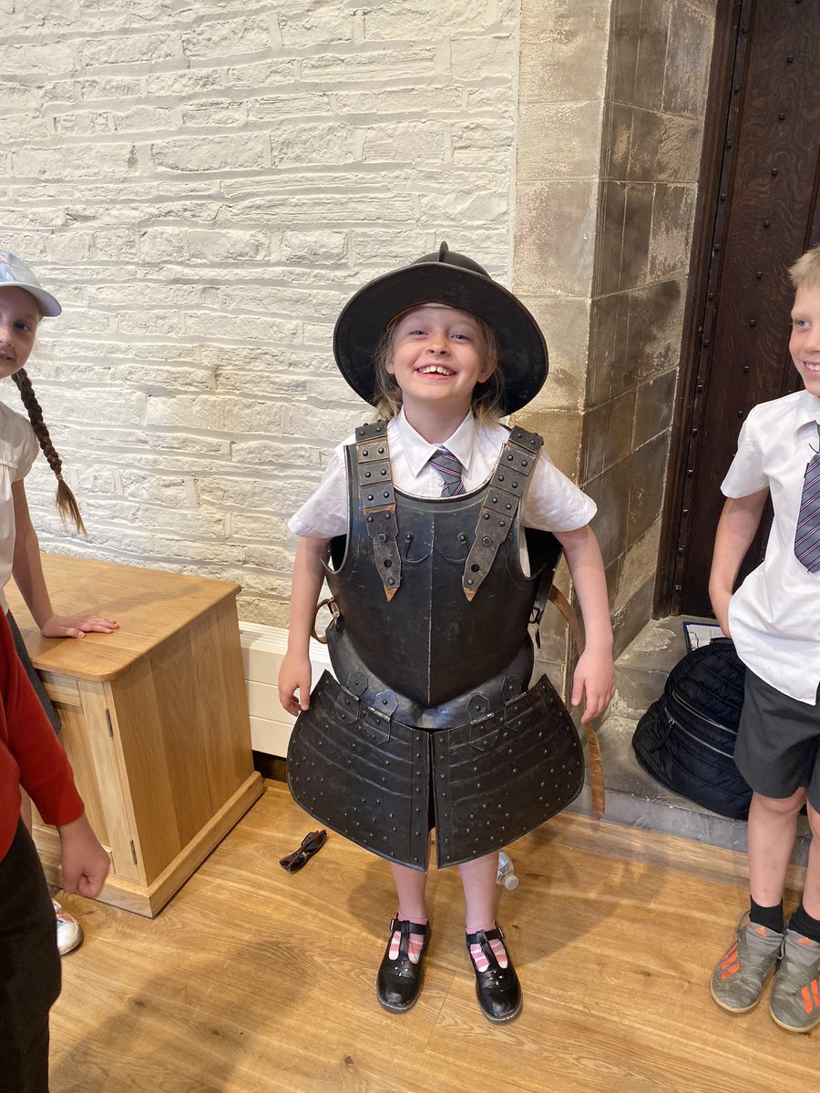 HTAClassMere's tweet photo. We have started our day by learning about the different types of soldiers in the civil war! #HTAHistory https://t.co/KNKBOuXyoN