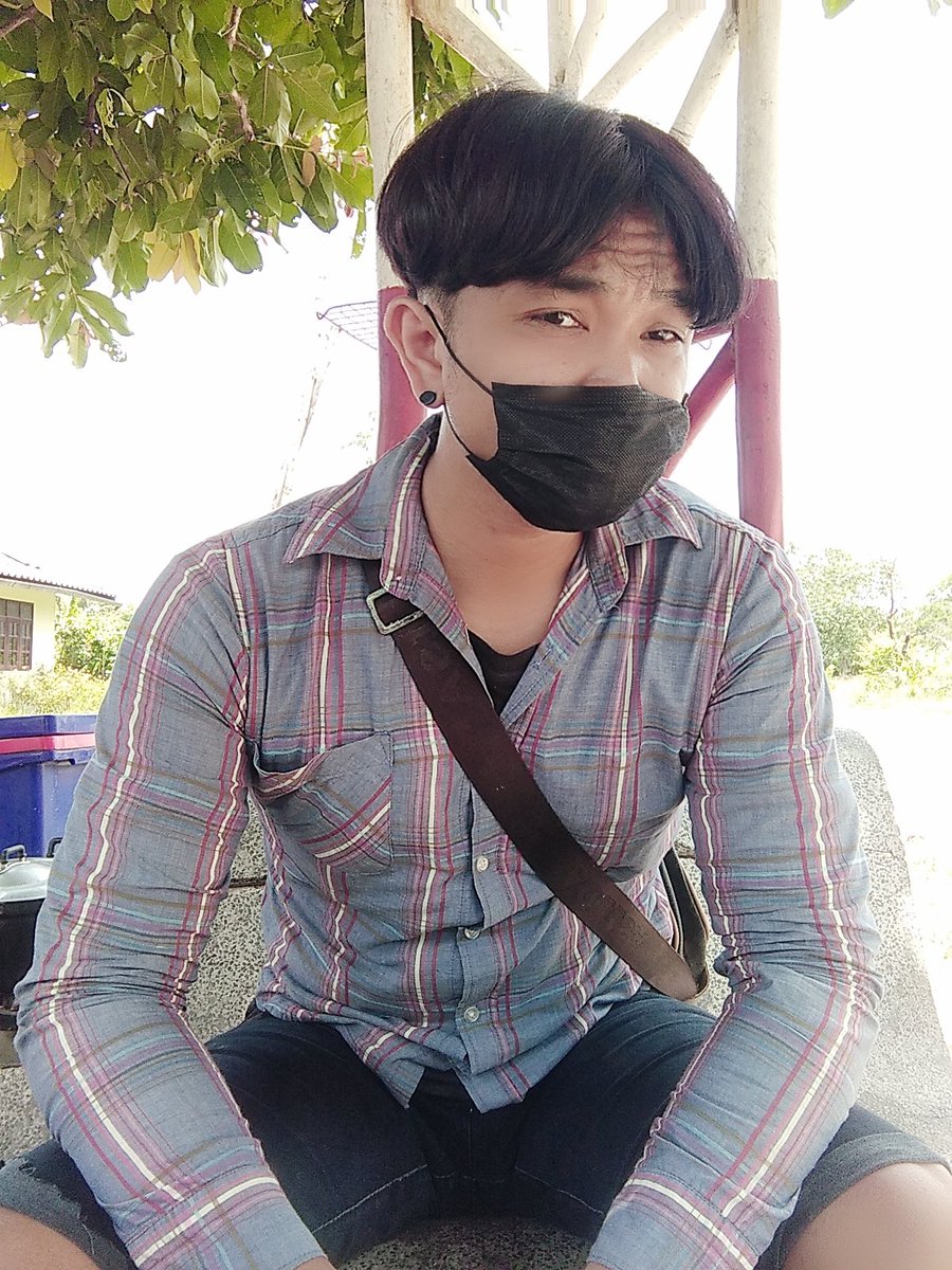 BuriramyHmd's tweet photo. อยากรู้จัก  รีทวิตหน่อยนะคับ  
เด็กบุรีรัมย์ https://t.co/A9Z6sZsAlf