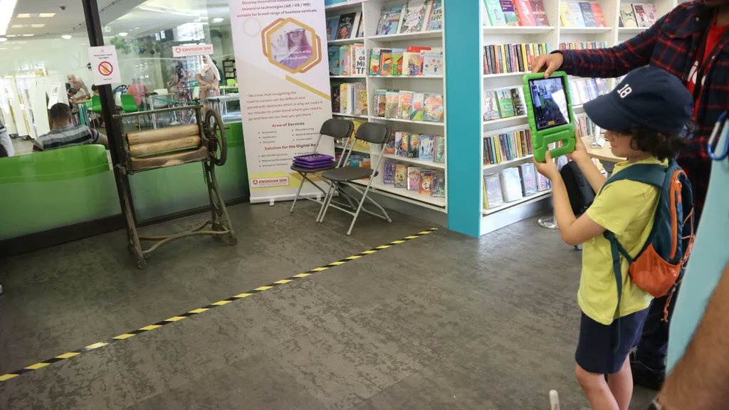 RedbridgeMuseum's tweet photo. Redbridge Museum may be closed for redevelopment but #HeritageIsOpen!
Here’s what we got up to at @RedbridgeLibs #TechIlford festival on Saturday! https://t.co/kzgU6TzXQh
