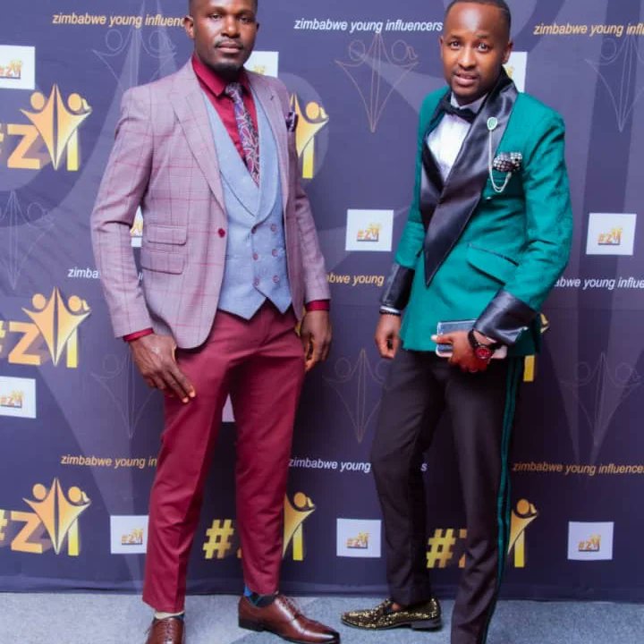 Security360zim's tweet photo. Our M.D Mr Manyika at the young Influencers event last Saturday.
Success is contagious, you just have to be in the roomπ
#securitythreesixty
#securitymaters
#winnersmindset
#esteemedbrands
@takemorem1
@EsteemComms
@Mavhure1 https://t.co/5DkMMYxaA8