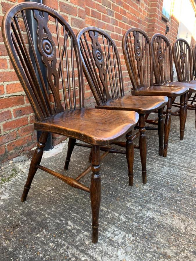 AntiqueTables1's tweet photo. 6 Antique Windsor Draft back Chairs
https://t.co/yZ3l3GfhfO
#draftbackchairs #antiquediningchairs #antiquechairs #windsorchairs #antique #furniture https://t.co/lJbtSyNPAQ