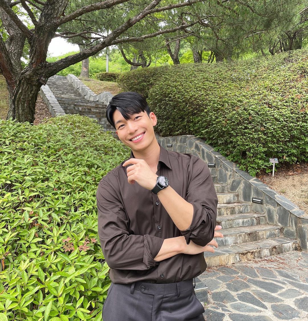 dpyob's tweet image. 부모님의 리마인드 웨딩사진과 함께
#하위👋