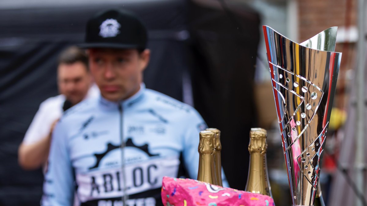 𝐑𝐄𝐂𝐀𝐏 🏆 
Martin Pluto’s victory in the Midden-Brabant Poort Omloop in 4️⃣ pictures! 🤩

#RideToWin #MBPO22 📸 Huizer Photography / Holland Cup