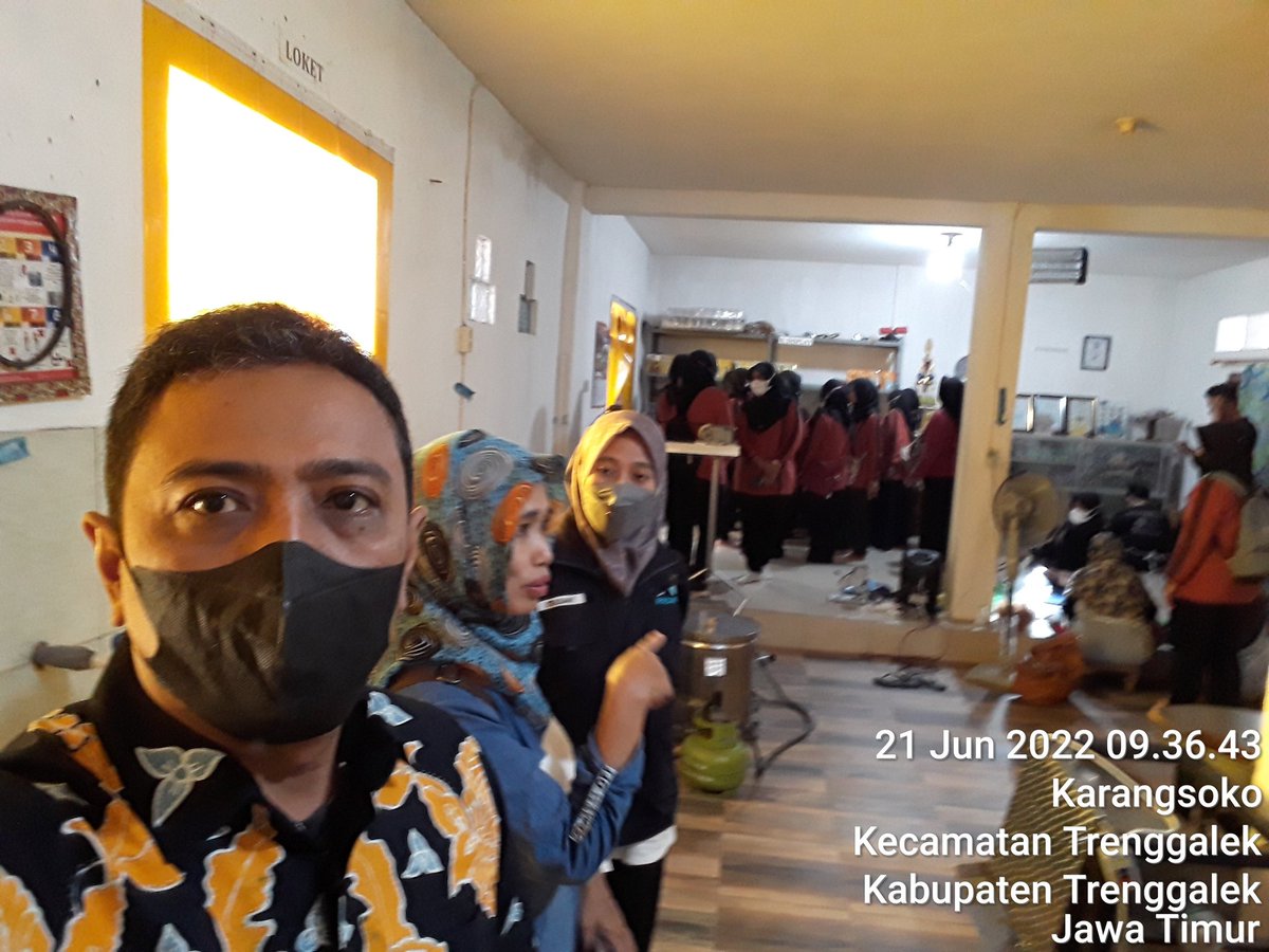Susiloanto5's tweet photo. Selasa(21/6),susiloeko luhkankab.madiun,mendampingi studi banding forkom KWT dan poklahsar sekarkemuning kec.wungu di poklahsar kaya jaya dan mina 7 di kab.trenggalek
#GiatLuhkansatminkalbanyuwangi #kabmadiun
@puslatluhkp @bppp_banyuwangi @pusluhkp https://t.co/3Pag4tXscx