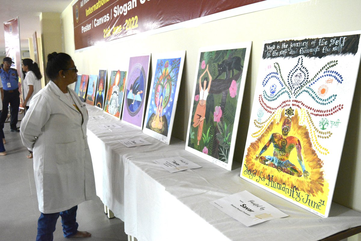 International Yoga Day celebrations at AIIMS Gorakhpur.
 <a href="/PMOIndia/">PMO India</a> <a href="/myogiadityanath/">Yogi Adityanath</a> <a href="/ravikishann/">Ravi Kishan</a>  <a href="/moayush/">Ministry of Ayush</a> <a href="/yogrishiramdev/">स्वामी रामदेव</a> <a href="/doctormisra/">Puneet Misra</a> <a href="/Pradeep_Aggarwa/">Dr Pradeep Aggarwal</a> <a href="/narendramodi/">Narendra Modi</a> <a href="/Dhasmana1Vijay/">Dr Vijay Dhasmana</a> 
<a href="/drksravi/">Prof. (Dr.) Kumar Satish Ravi</a> <a href="/13DocG/">Dr. Sachin Gupte</a> <a href="/gargsuneela/">Dr Suneela Garg</a>  <a href="/mansukhmandviya/">Dr Mansukh Mandaviya</a>