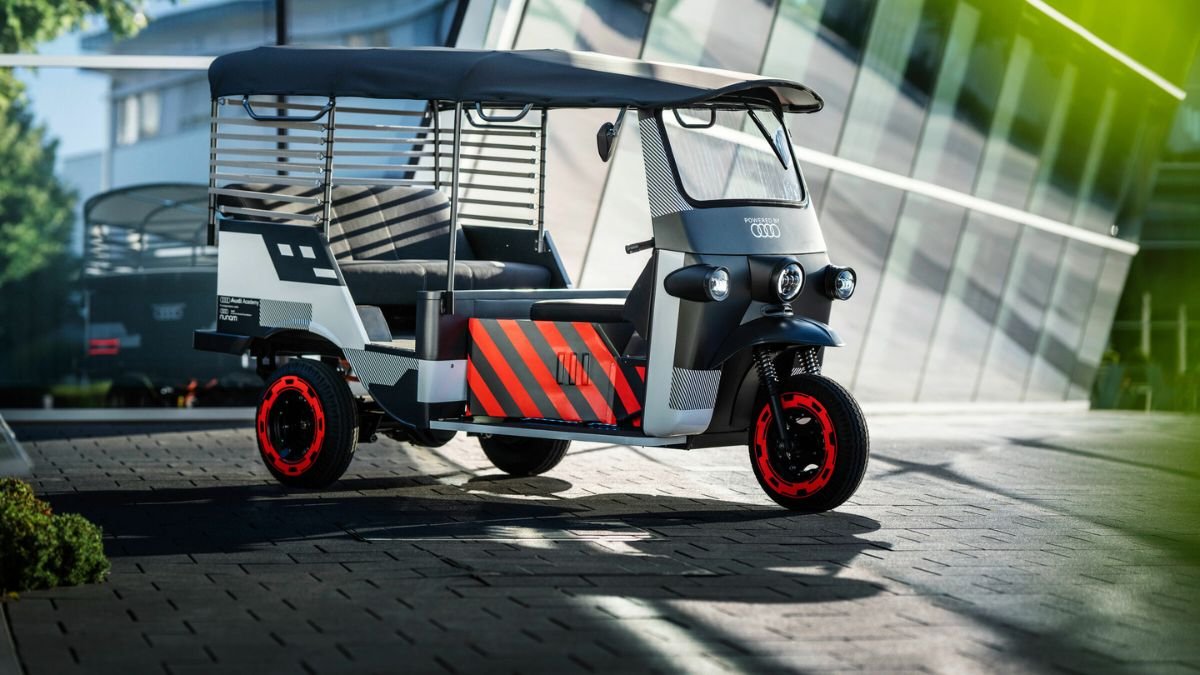 EVChargePlus's tweet photo. Audi has found a great way to upcycle their ETron batteries and use them to power 3 new Rickshaws, created for India's market. ♻️ 

#recycle #Audi #rickshaw #ev #electricvehicles #reuse #electricvehicles #evcharging #evchargeplus https://t.co/S3VSrycTUu