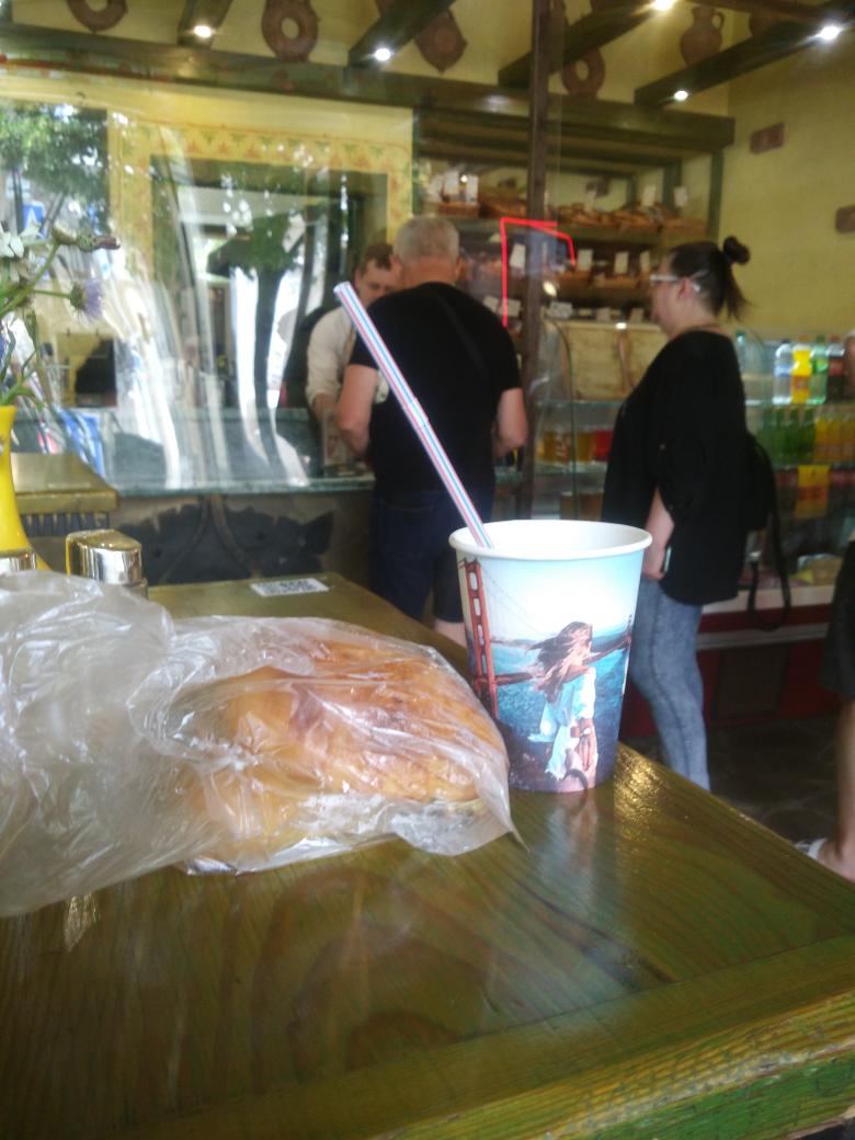 apetukhova's tweet photo. Day 118. A bite on the go.
In the ever-changing Universe, a traveller can count on #pyrizhky in Yaroslava to be splendid every time. #FoodAndSoul
P.S. #StopRussianAggression #DestroyRussianAggression #Ukraine #UkraineIsFree #FreeKherson #FreeMariupol #FreeMariupolDefenders https://t.co/T2X997xb6V