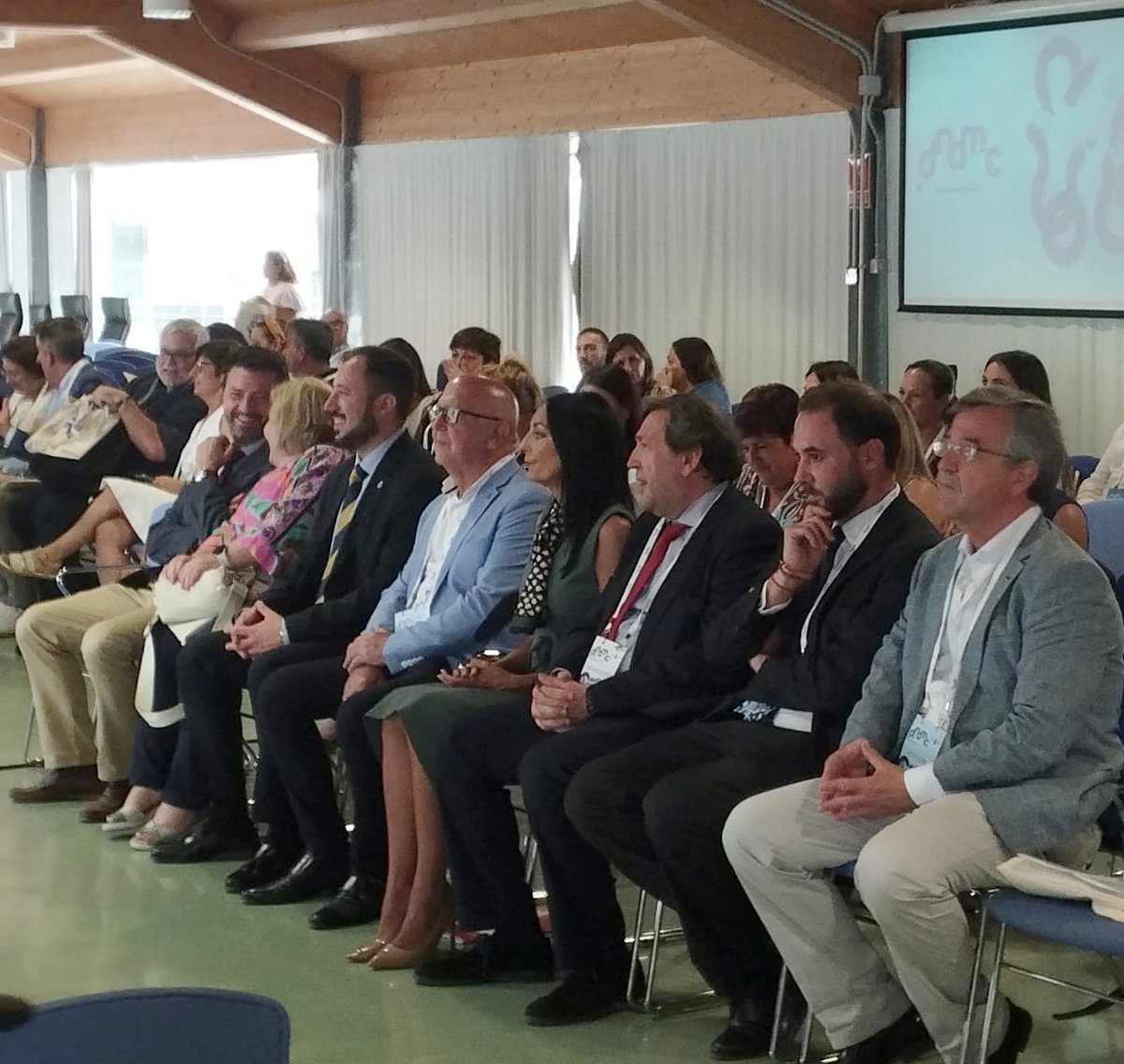Un acto, #Dinamic2022, que ha contado con un gran número de profesionales 😊 y representantes de todos los ámbitos.
Es el caso del periodista 📺de <a href="/La7_tv/">La 7ª diferencia</a>, Alfonso de la Cruz, la consejera <a href="/vallemiguelez/">Valle Miguélez 🇪🇸🇪🇺</a>, el vicealcalde del <a href="/AytoLorca/">Ayuntamiento Lorca</a> , o el director general @carlospenafielh .