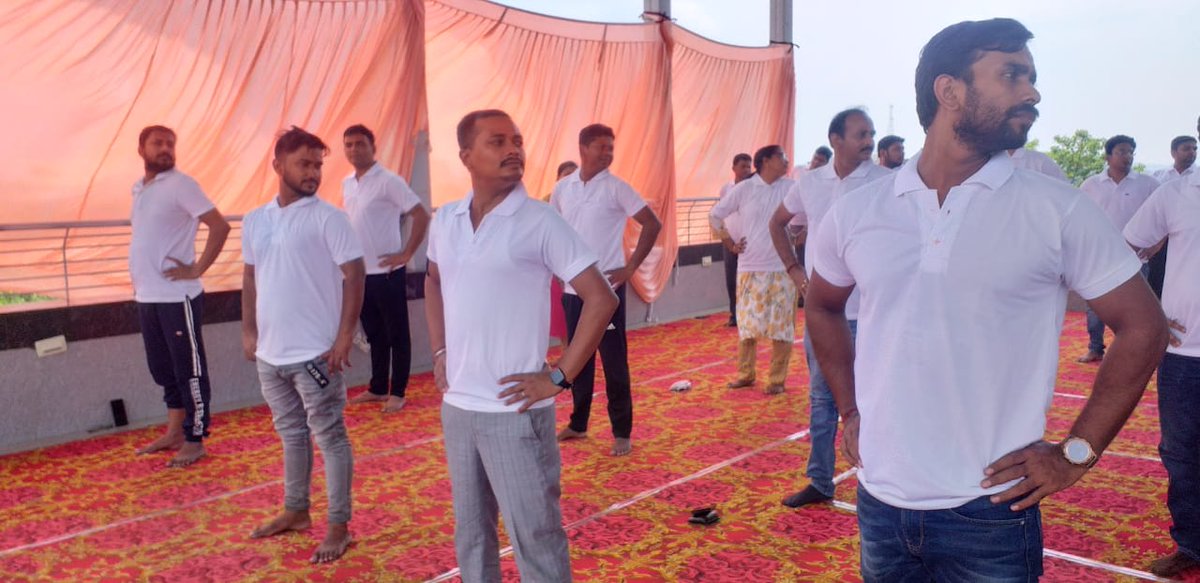 CGST_Rourkela's tweet photo. The International Yoga Day, 2022 was celebrated by Officers and Staff of Rourkela Commissionerate with enthusiasm and fervour on 21.06.2022. 
@FinMinIndia @PMOIndia @cbic_india @cgstcusbbsr https://t.co/P9YQF050CO