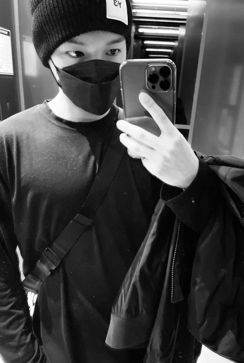 heochanchest's tweet photo. 📸

#victonthings https://t.co/3Uy5lDg9W7