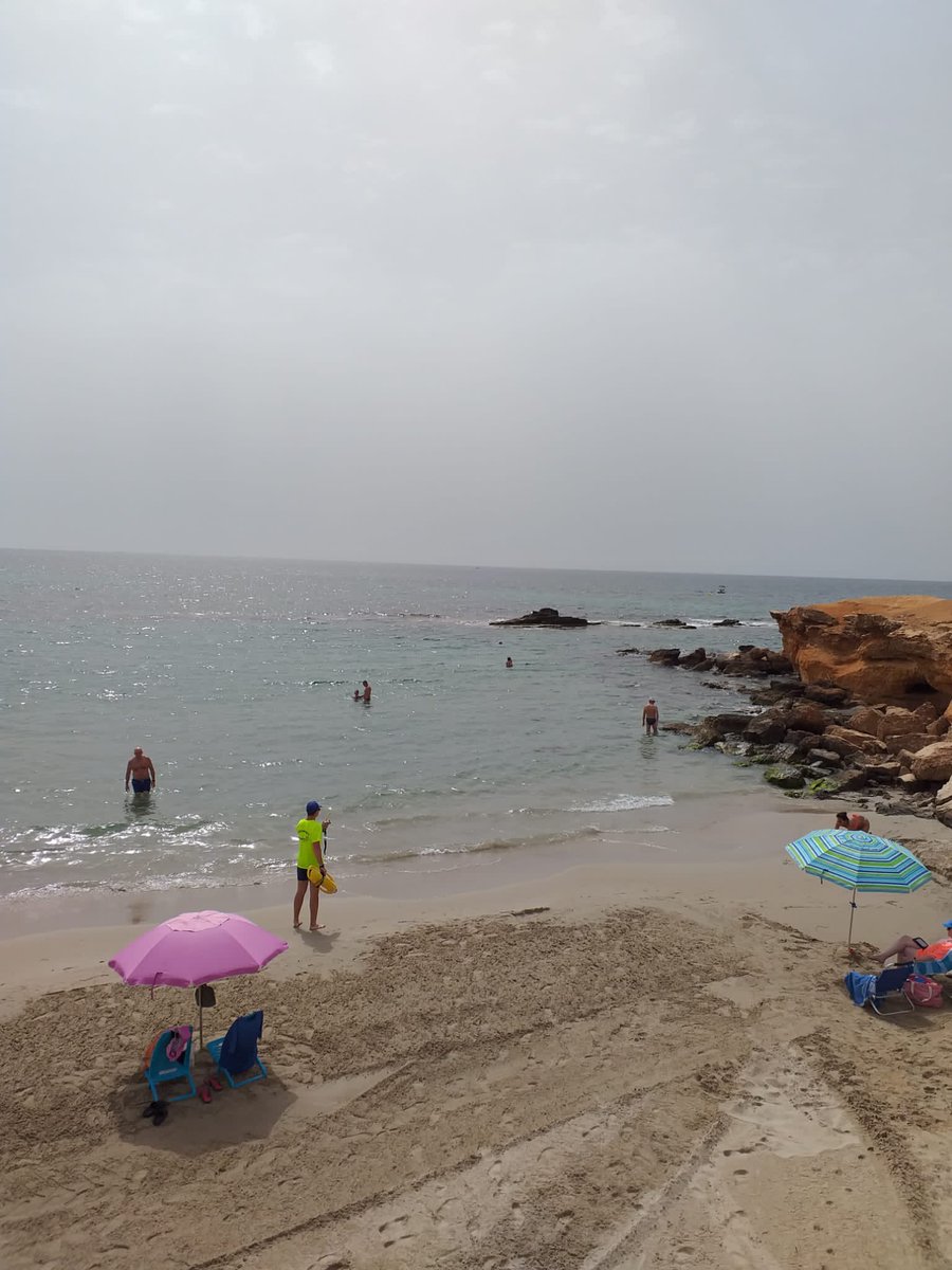 AmbumarSyA's tweet photo. Apertura de #servicio de #socorrismo de #playaspilardelahoradada con bandera verde ๐ฉ y mar en calma
๐โ๏ธ๐ก
#playasegura #sos #ambumar https://t.co/VxOptVptDC