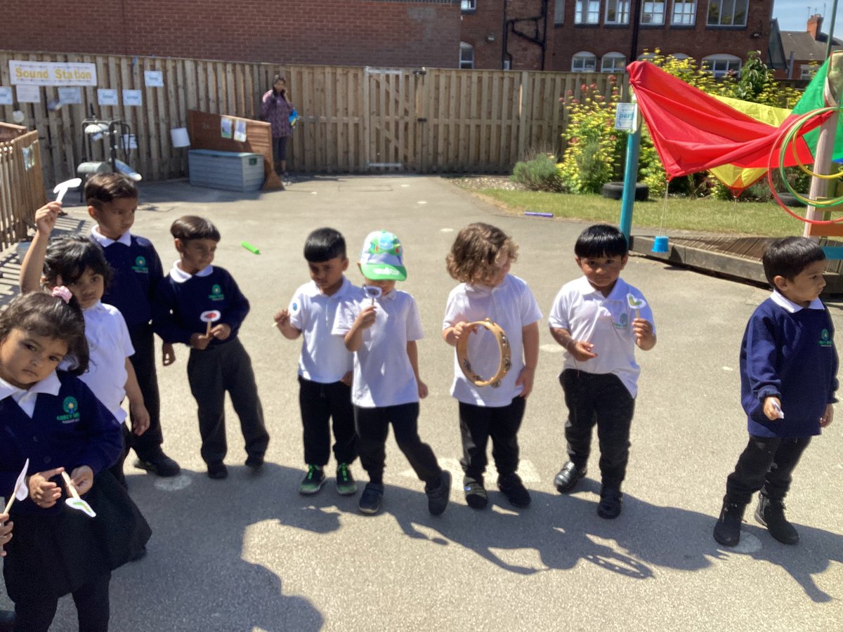 MissModi21's tweet photo. Nursery AM are celebrating World Music Day. We sung songs, played musical instruments and danced to mini beasts themed music. @AbbeyMead_TMET @MrMason_AMPA  #music #WorldMusicDay #minibeasts #instruments #dancing #singing #Nursery #eyfs https://t.co/ti5fpZBuyE