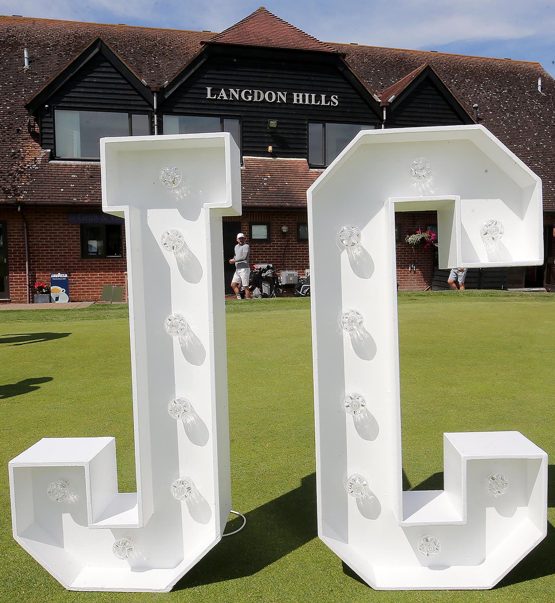 NickyHayesPhoto's tweet photo. A fantastic turn out at @LHGCC for the Johnny Clark Classic at Langdon Hills GC this morning. Have a great day everybody. #JohnnyClark https://t.co/PFvSPeJzOl