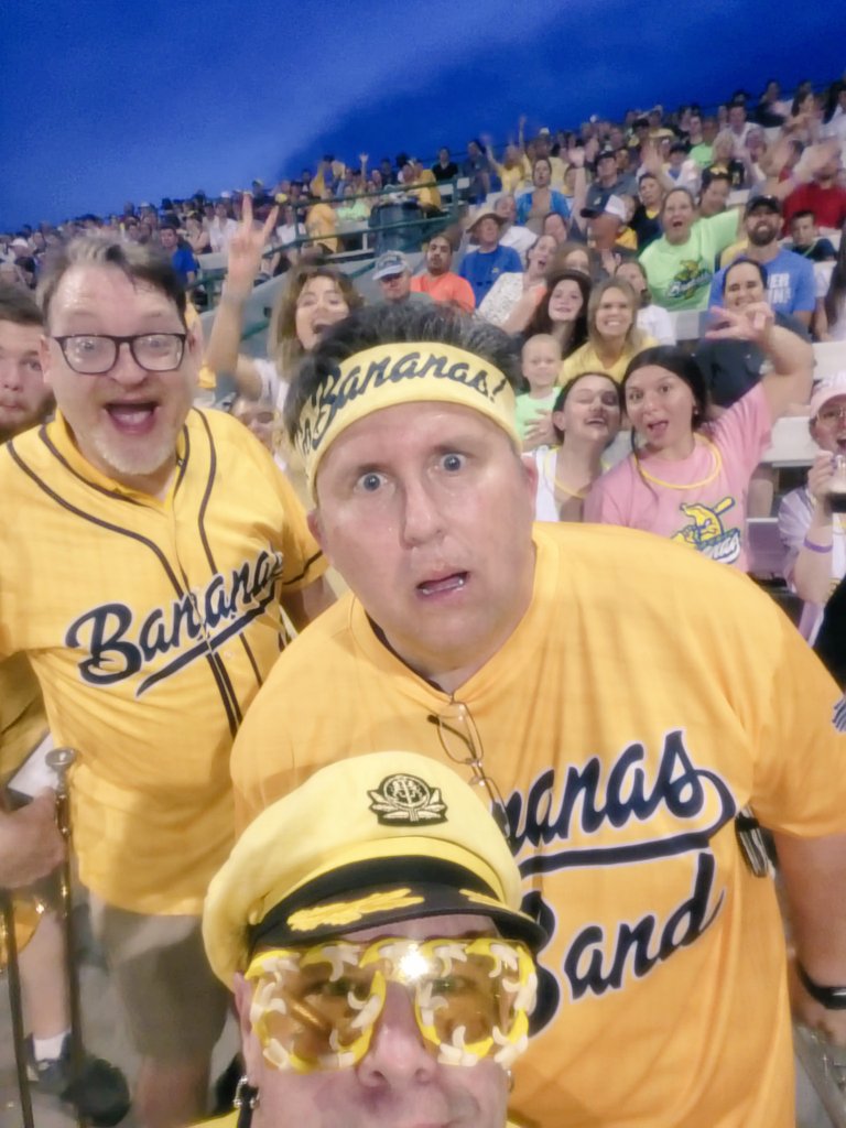 CaptainMattSAV's tweet photo. I think I will go DJ in the Plaza this afternoon, then head in for some #CaptainMatt bleacher shenanigans, then go close out the Plaza party with @TheSavBananas Pep Band. You comin'? #savannahbananas #djlife #savannahdj https://t.co/auZRbIOqKl