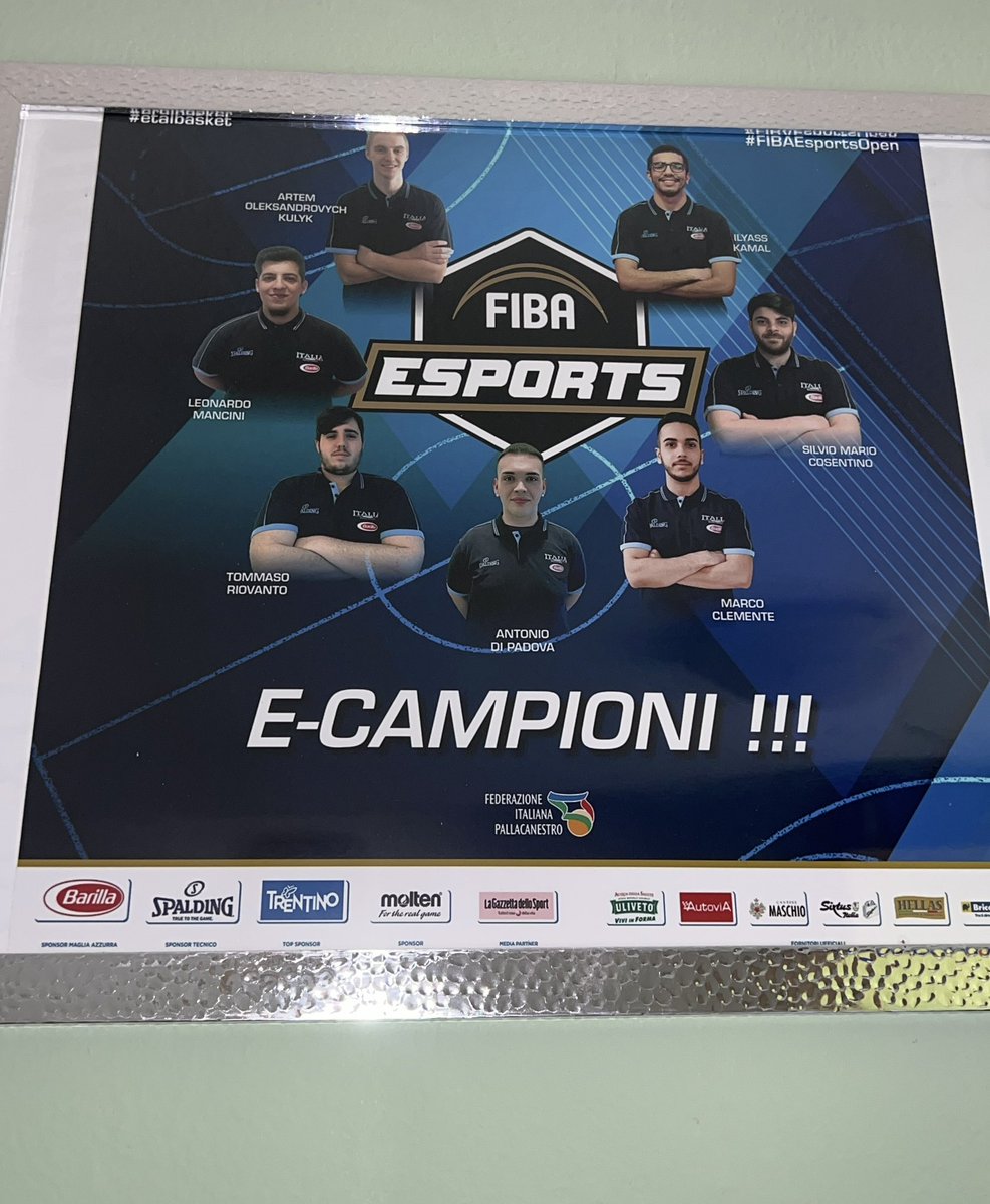 Esattamente 2 anni fa vincevamo la prima edizione di Nba2K FIBA eSports onorando la maglia della nostro paese e della nostra nazionale <a href="/Italbasket/">Italbasket</a> .
Una grande emozione assieme ai miei compagni 
<a href="/Marconite24_/">Marconite24</a> @IceOnTommyNeck <a href="/Lijeez1/">Lijeez</a> <a href="/IlySZN_/">IlySZN</a> <a href="/FabalousFabalo/">Fabalo</a> 
<a href="/pro2besports/">Pro2Be Esports</a> 🇮🇹🏀🎮