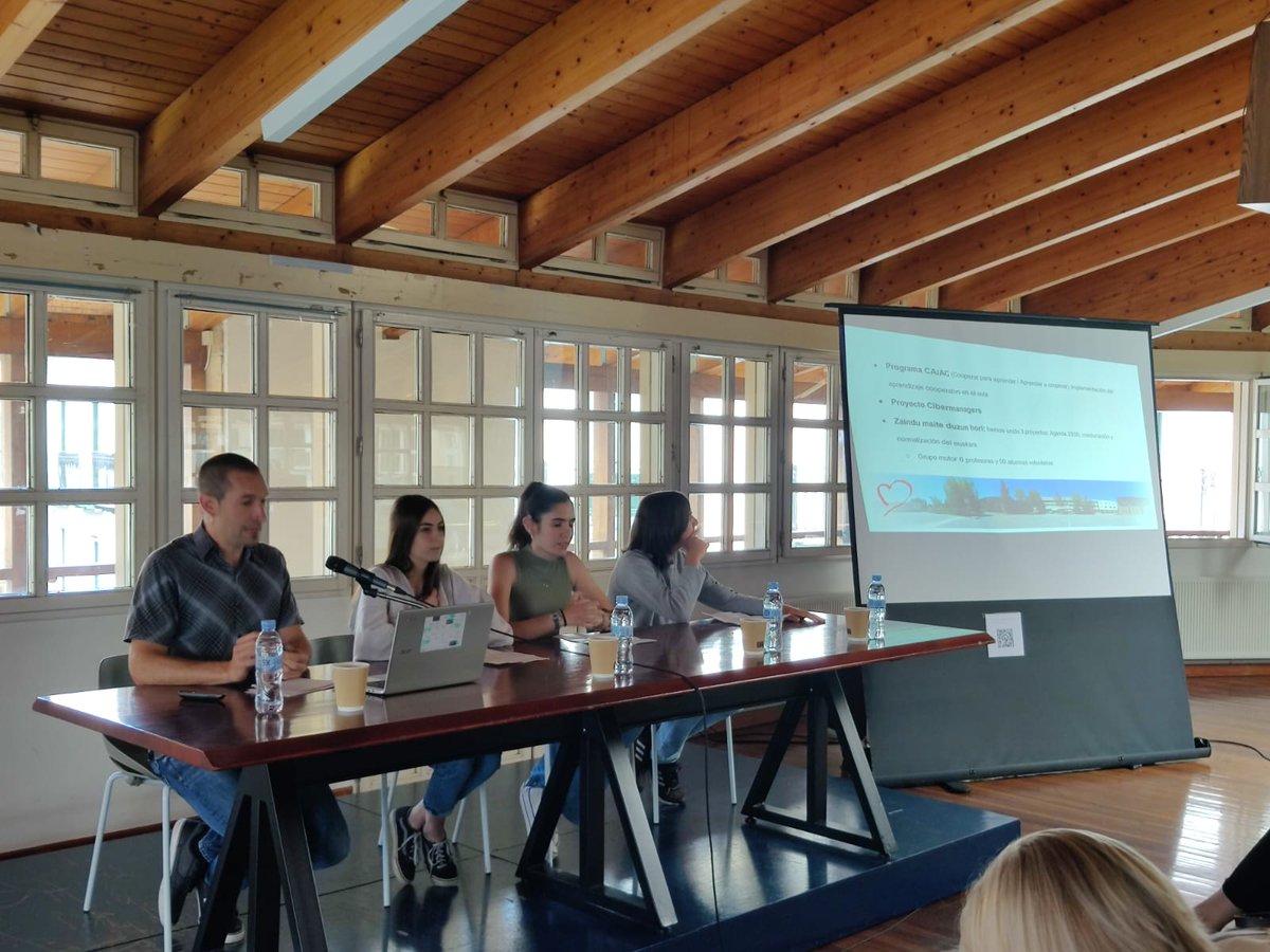 🎒 Arratia BHI (Igorre) <a href="/ArratiaInsti/">Arratia Institutua</a>, participante proyecto <a href="/CIBERMANAGERS/">Cibermanagers</a>.