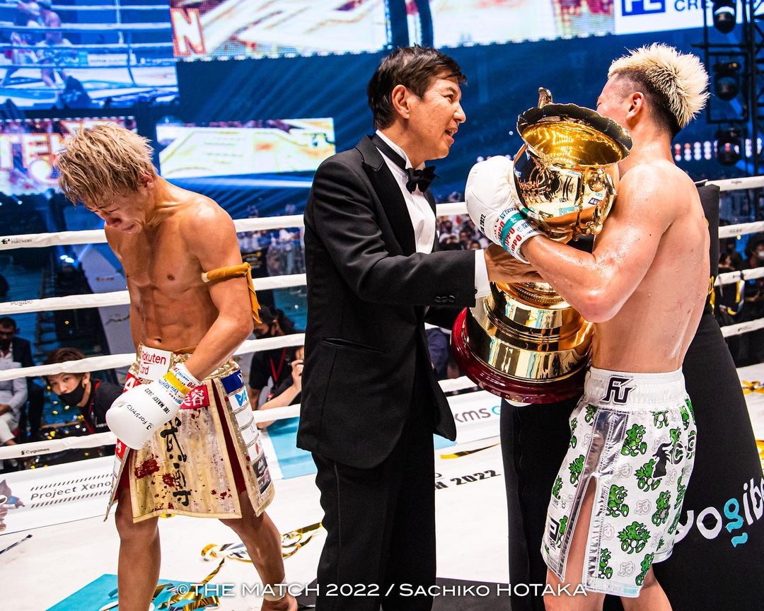THE_MATCH_2022's tweet photo. 勝者は常に一人。格闘技は厳しく残酷な世界だからこそ、人を魅了する。
#天心VS武尊 #天心武尊 #THEMATCH https://t.co/4rTRlwpd9v