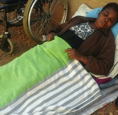 citezw's tweet photo. A Mathematics teacher from Emganwini suburb in Bulawayo, Ntandoyenkosi Maphosa, is appealing for financial assistance of US$4 784 to enable her to undergo spinal fusion surgery locally.

https://t.co/qmwLOtNM2T

#Asakhe https://t.co/7SvWzSewDl