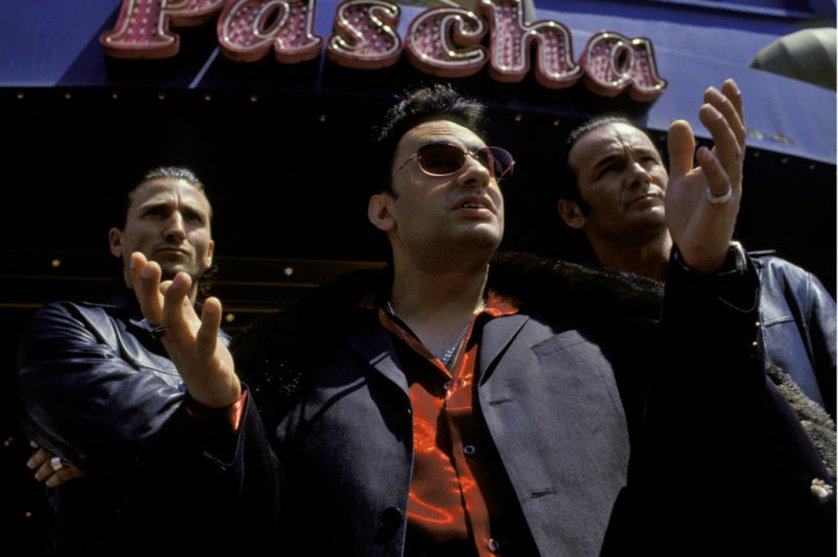 Episode Heinz präsentiert: Postmodernismus, Globalisierung und das Spiel mit Identität im Werk von Lotto King Karl (*hier Streichermusik einfügen*)
episodeheinz.de/s05e04-der-let…

#neuefolge #derletztelude