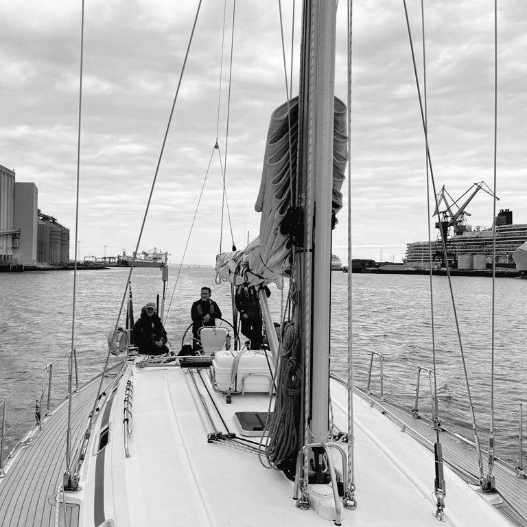 EliteSailing's tweet photo. ADVENTURE SAILING
Fantastic Late Availability Deals!
https://t.co/c2uNRnAjvt 

*Penzance to Dublin: 7 days from Sat 25 June - £600
*Dublin to Oban: 7 days from Sat 2 July - £600
*Oban to Lossiemouth: 10 days from Sat 9 July - £850

#AdventureSailing 
#SailingRoundBritain https://t.co/LZjK8jZzES