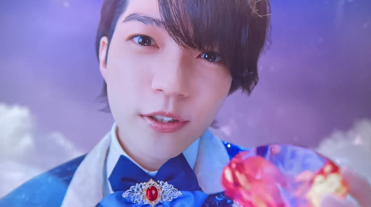 なんのご褒美かは知らん😭 天最高の火曜日を叫びたい😭 西畑大吾くん