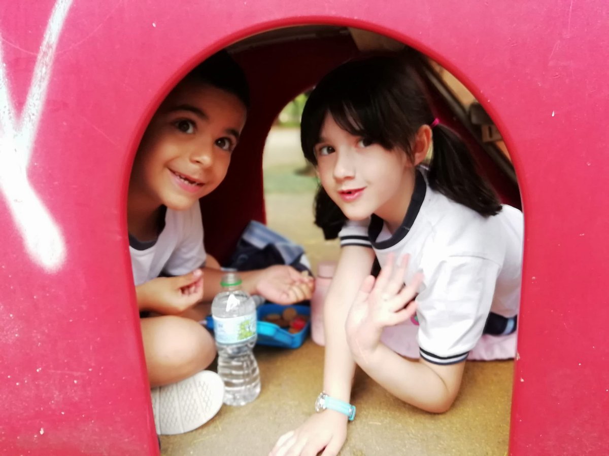 InmaculadaPonfe's tweet image. Primero de primaria se despide de este curso disfrutando juntos de un paseo por Ponferrada. 😊

¡Ya llegan las vacaciones! 🌻👏🏽

#ExcursiónEscolar #ExcursionesFinDeCurso #concepcionistas