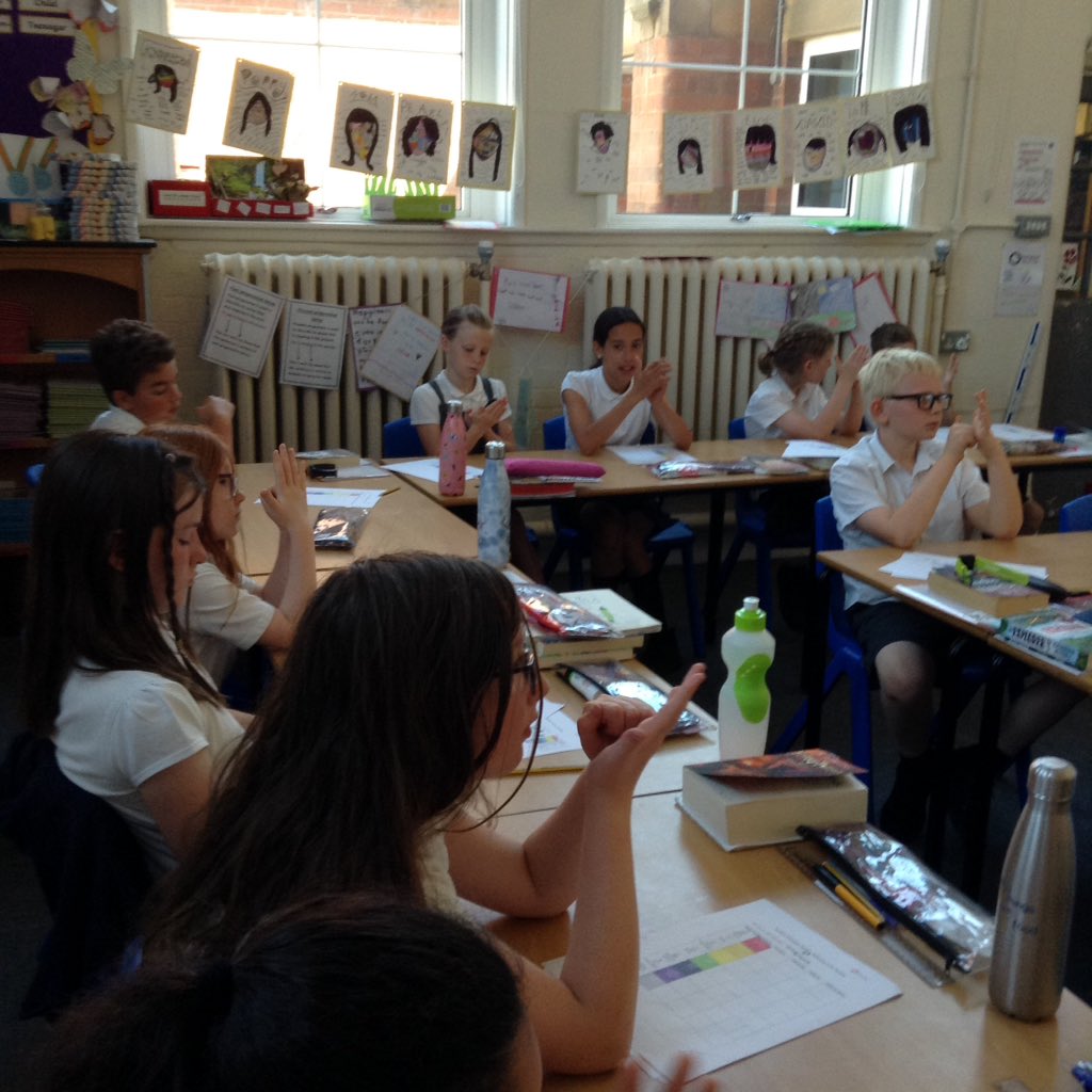 latimerprimary's tweet image. #ClassER have been so lucky today to have a reflexology session as part of #Latimerwellbeing week! Thank you for organising this Mrs Clark! 🌟