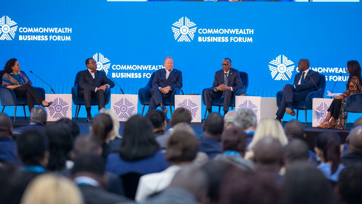 UrugwiroVillage's tweet photo. President Kagame: With the Commonwealth, we already have many things in common indeed. Be it the language, be it the different systems, financial systems, that would enable us to make investments, trade with each other all together. #CBF2022 #CHOGM2022 https://t.co/heMZHUmqLx