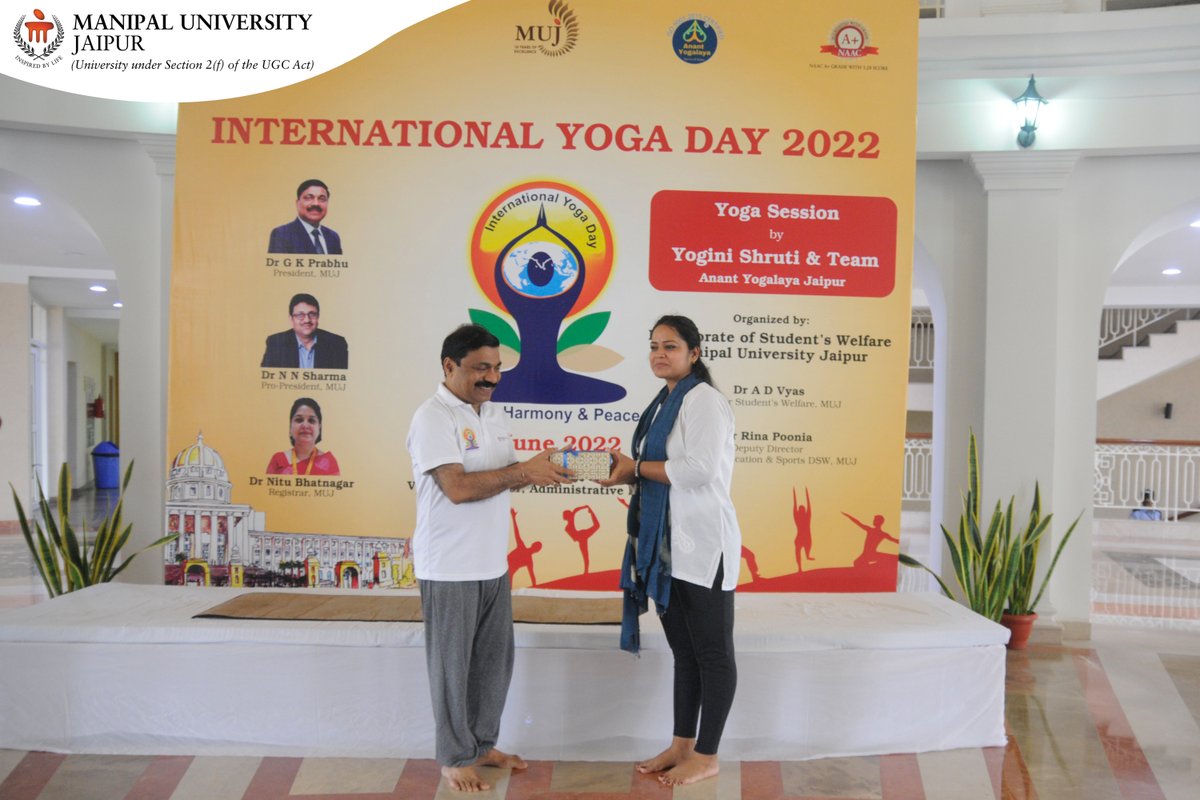 Jaipur_Manipal's tweet photo. Glimpses of International Yoga Day 2022 Celebration at Manipal University Jaipur with Yogini Shruti &amp; Team.

Happy International Yoga Day!

#YogaDay2022 #InternationalYogaDay #MUJYogaDay #YogaDayCelebration #Humanityandpeace #Yoga #YogaforHumanity #healthylifestyle https://t.co/Fc03WUSgcY
