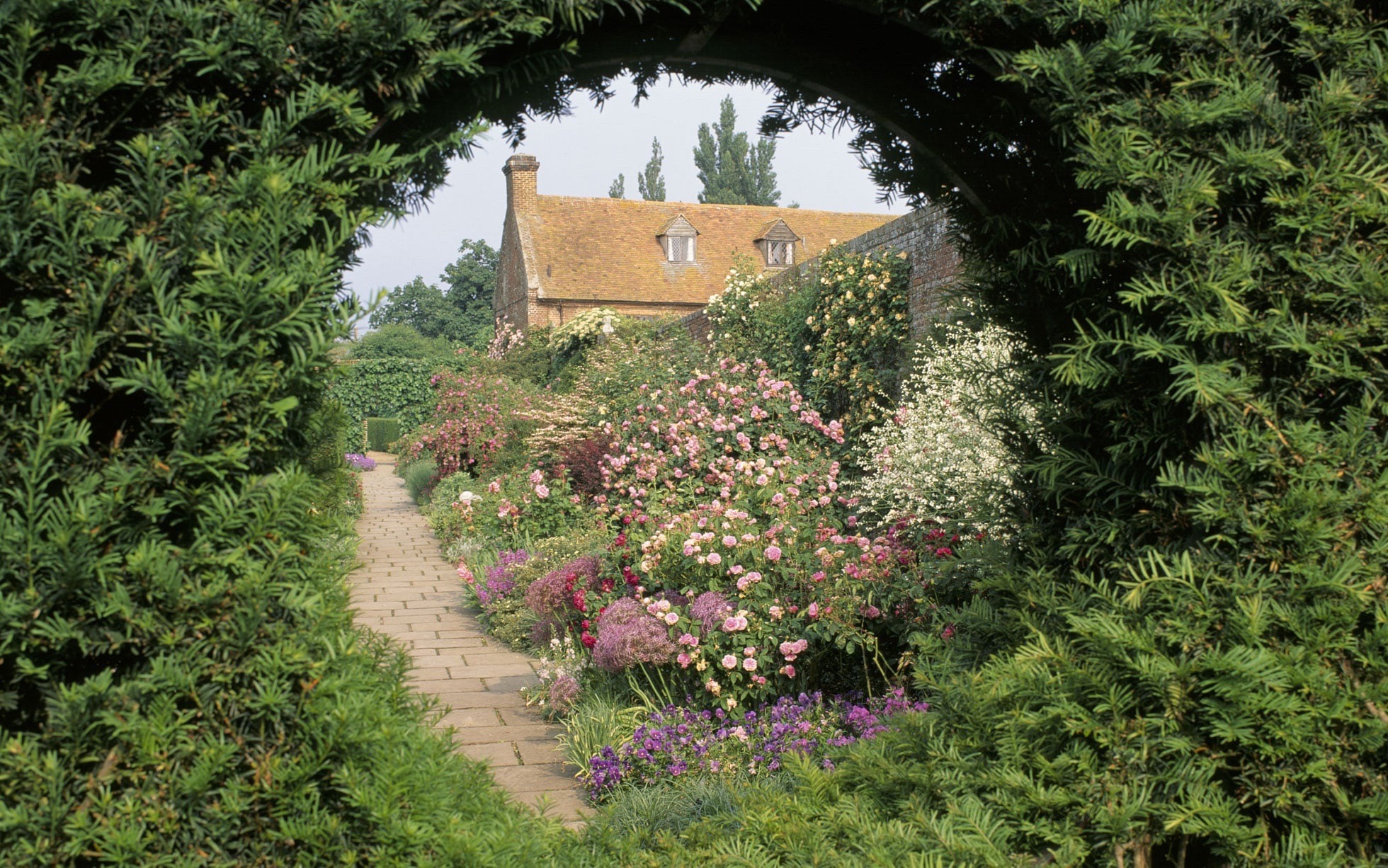 Sissinghurst Castle Garden фото