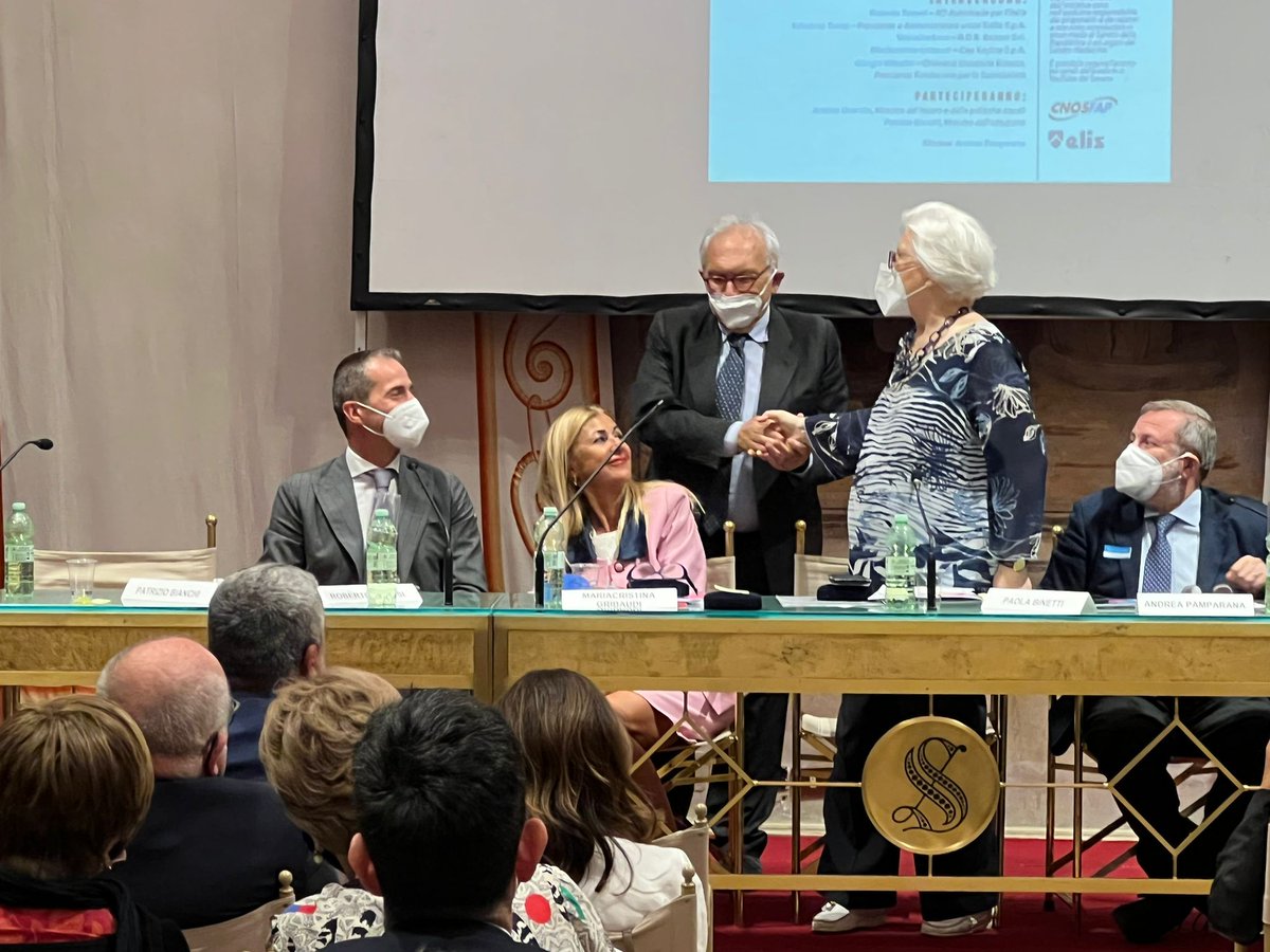 Cnos_Fap's tweet photo. 💥 PENSARE CON LE MANI
Manifesto del Lavoro Buono
Interviene il Ministro dell'Istruzione Patrizio Bianchi

#cnosfap #buonlavoro #formazioneprofessionale #lavoro #imprese #senato #ministrodelllistruzione https://t.co/aOuC3H6z0O