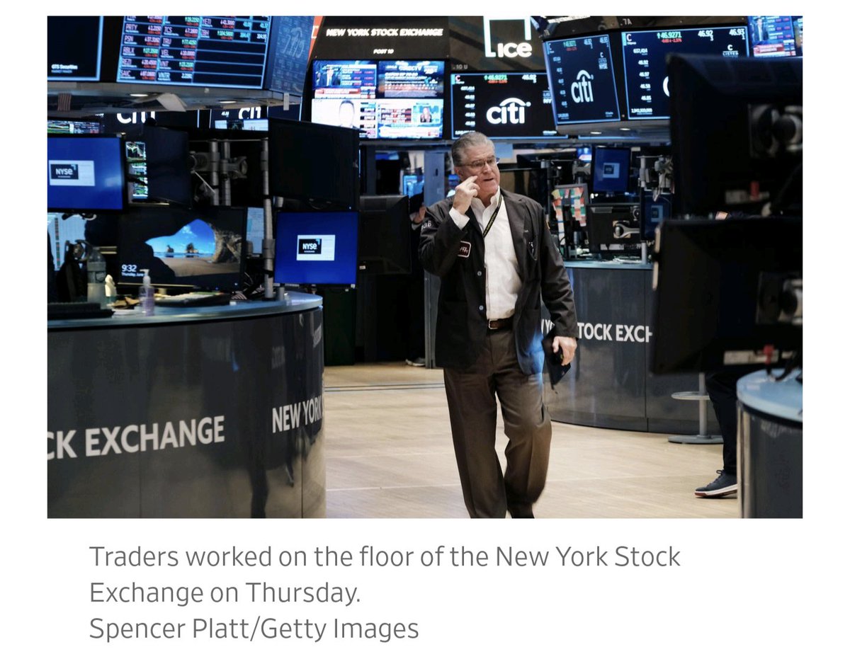 Can you count the traders in this image?

<a href="/NYSE/">NYSE 🏛</a>