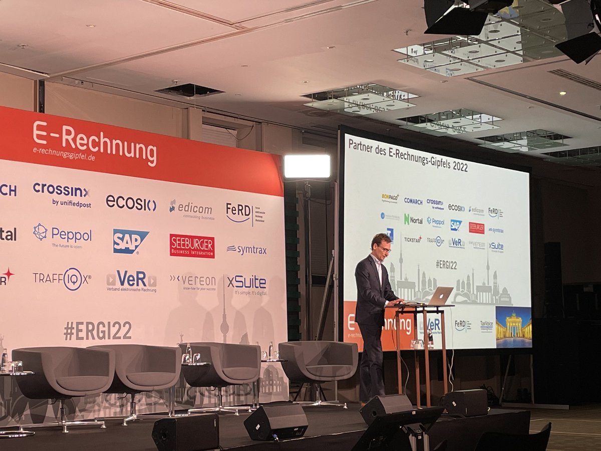 VeR_Verband's tweet image. In dem Impulsvortrag auf dem #ERGI22 betont der Vorstand des #VeR, Stefan Groß, dass nur ein System sinnvoll ist, das dem #Datenschutz entspricht und KMU-kompatibel ist.