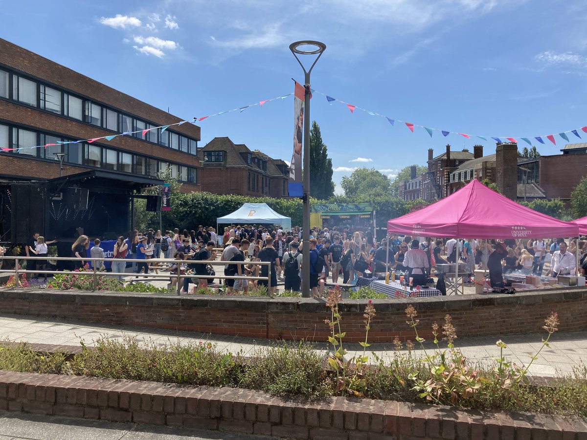 A great day out in the sunshine to <a href="/UniOfHull/">University of Hull</a> for the <a href="/ucas_online/">UCAS</a> exhibition. #UCAS #university