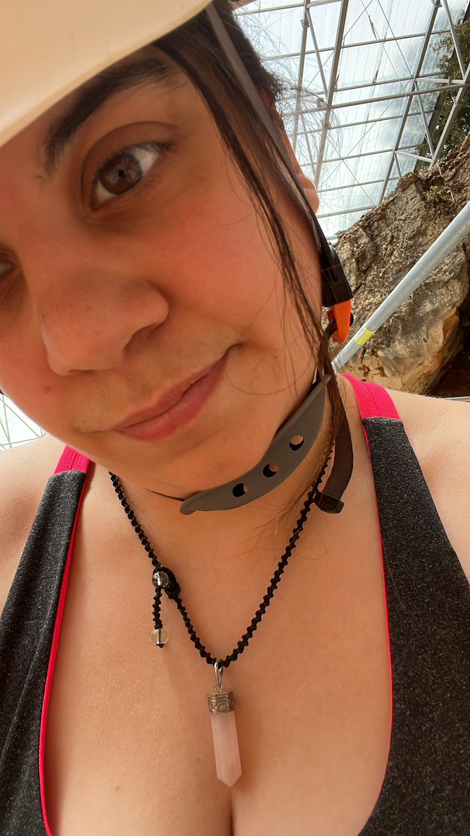 Lucy2994's tweet photo. Otro día más de excavaciones en #cuevafantasma en #Atapuerca22 https://t.co/1KUaSlLYxK