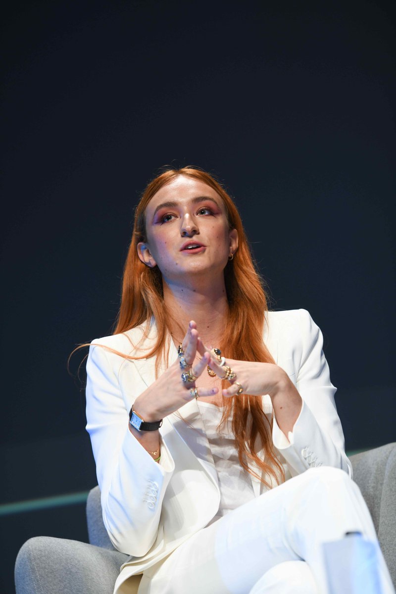 “ I was tired of being used as the token Get Z person” recently named ZEO of Edelman’s Gen Z Lab fashion designer Harris Reed took to the #Canneslions2022 stage to discuss how Gen Z’s focus on fluidity is powering its evolution and importance in business. ow.ly/rfZf50JCEOj