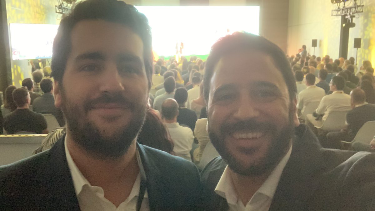 javibenavente's tweet image. Full house at #salesforceinnovationday en Barcelona 😎🙌