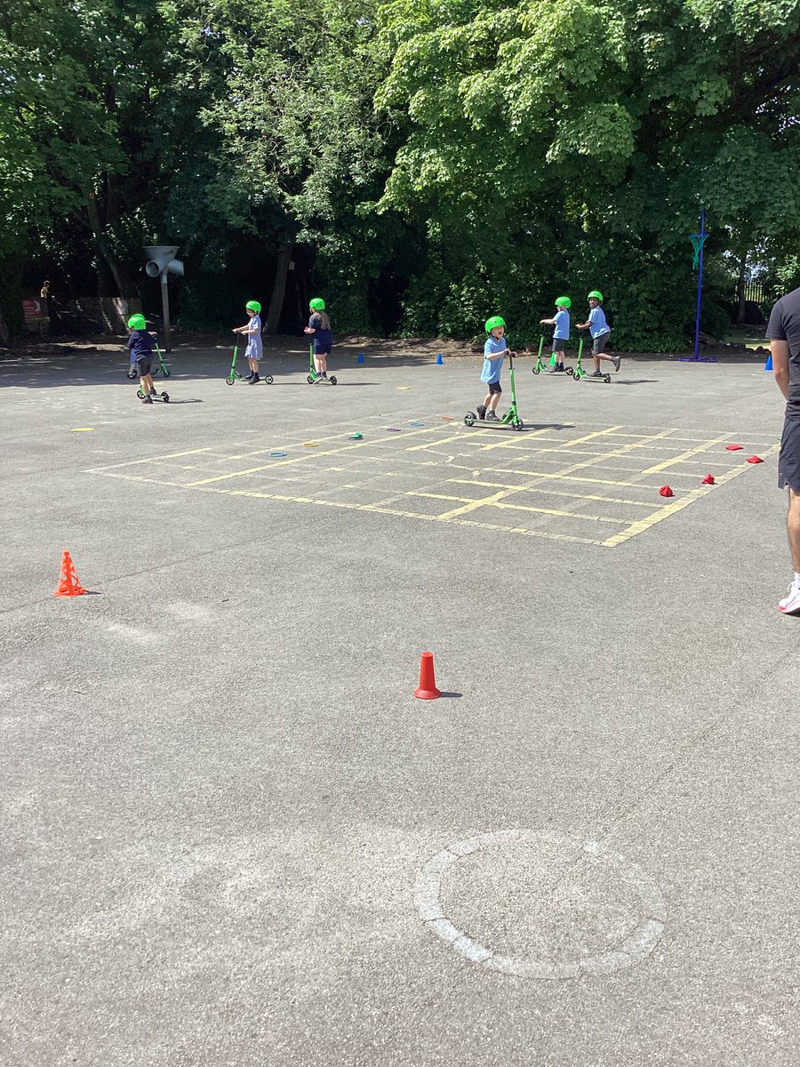 StSebastiansPri's tweet photo. Year 2 have grown in confidence which they demonstrated in today’s final Skoot School session. They were able to steer around obstacles, stopping &amp; starting when necessary. Well done👏🌟
@Liverpool_SSP #SebPE #SebsPSHE https://t.co/gHbf55rmsj