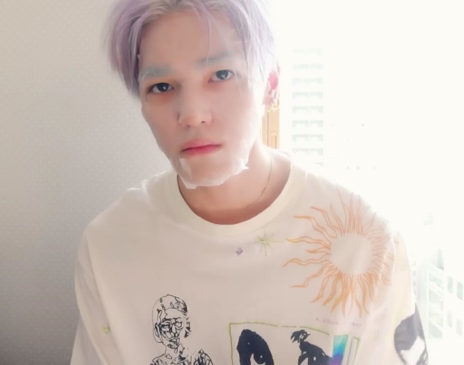LOOKSTY's tweet photo. #TAEYONG https://t.co/SqQKsyjyYW