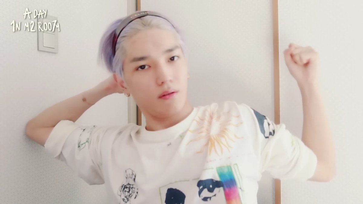 LOOKSTY's tweet photo. Pretty #TAEYONG https://t.co/t2oQsFAp5m