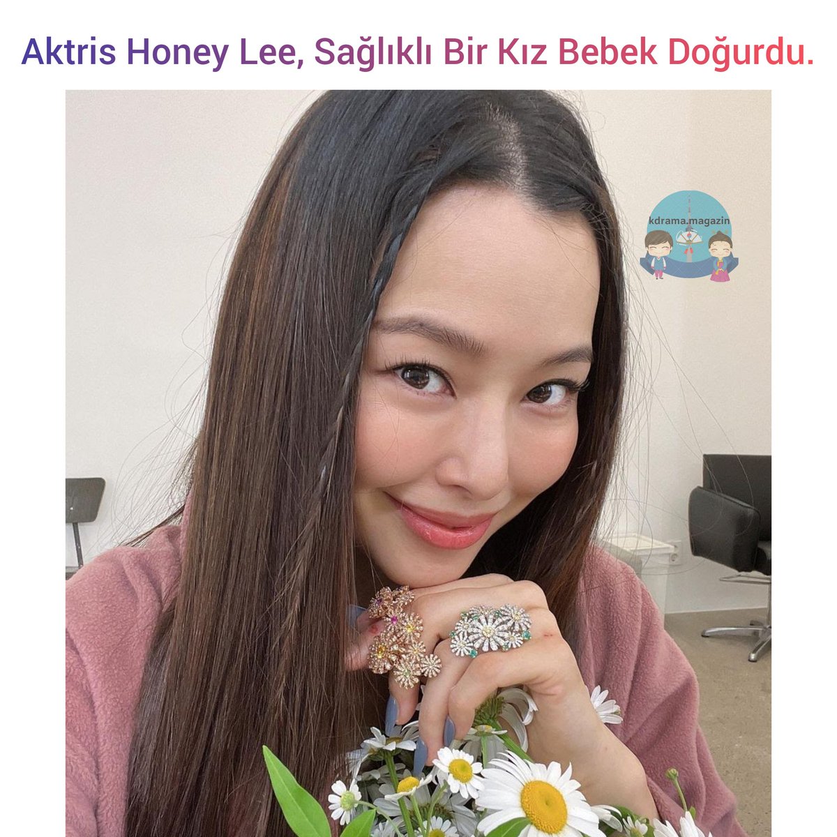 kdrama_magazin's tweet photo. Aktris #HoneyLee, Sağlıklı Bir Kız Bebek Doğurdu.
#LeeHanui #LeeHoney https://t.co/5vroO93fNN