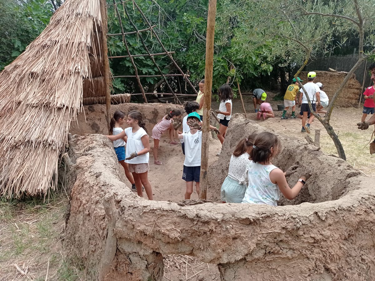 SanJoseSSCC's tweet photo. La visita al Dolmen de la Pastora pone el broche a una semana de emociones y vivencias compartida ¡Hanai! #EpII #proyecto https://t.co/kwKOKh5tDj